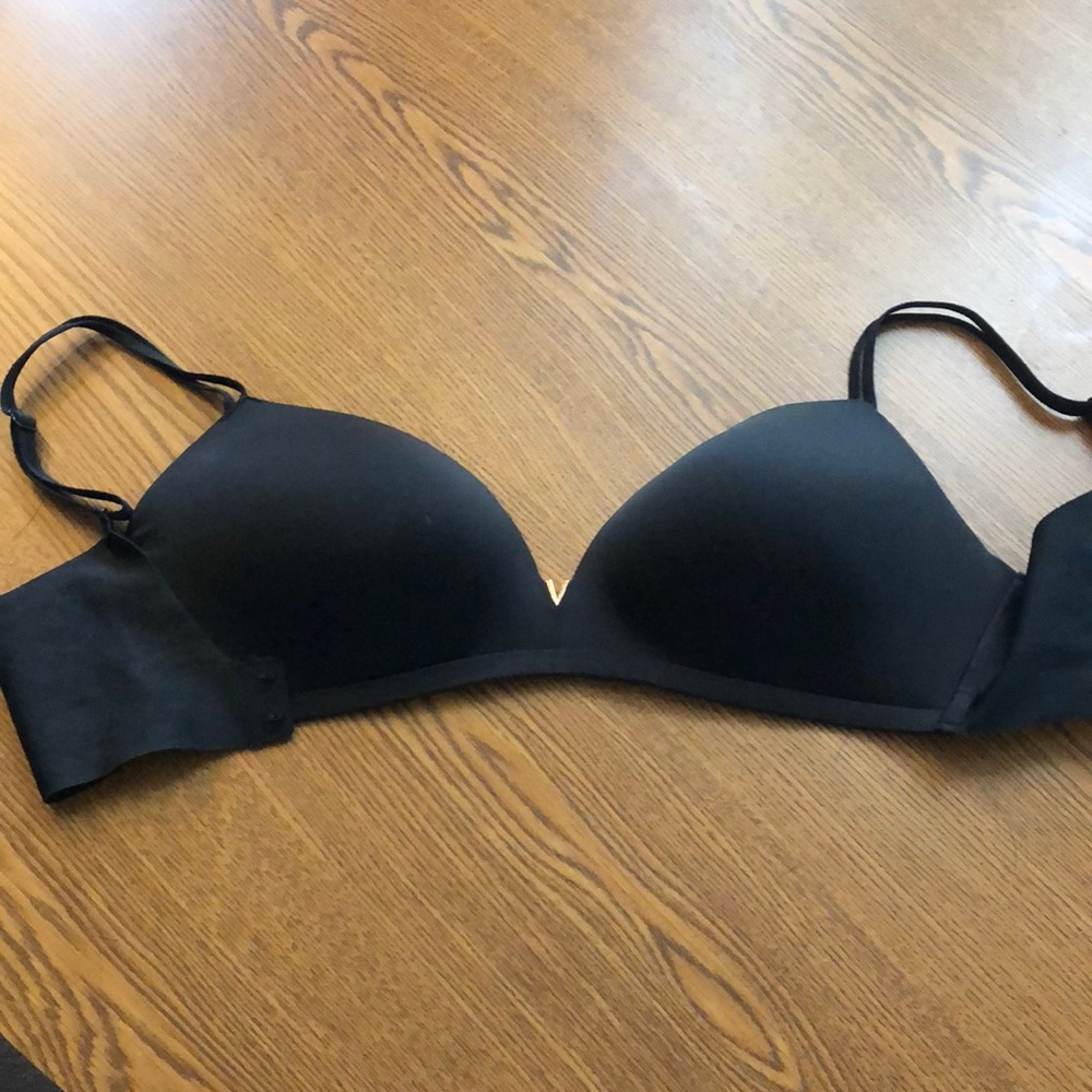 VS Deep V Plunge Push-up Bra